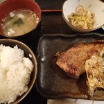 魚と旬の料理 まる - 