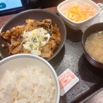 Yoshinoya Yokohama Joinasu Ten - 