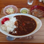 Gohan Yasan Nene - 牛すじカレー_900円