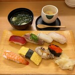 Sushi-ya Ginzo Oote Machi Fasuto Sukuea Ten - 【ランチ】さくら握りセット