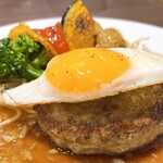 Matsusaka Ushi Hamburger Steak Senmon Ten Gerbera - 