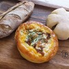 Boulangerie SOGA - ピスターシュ250円　てりたまチキン230円　あお梅あんぱん170円