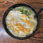 Issho Hanjo - 玉子とじ　うどん　550円