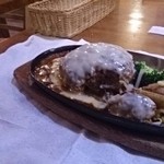 からだ想いの肉ダイニング 鉄重 - ハンバーグ実食