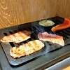 焼肉ホルモン ごっち - 料理写真:焼きますよ