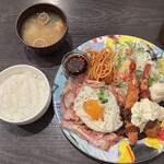 Red Rock Sannomiya Higashi Ten - Bランチ（ローストポーク定食）