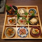 Keishoan Shiratori So - 九桝盛りの料理内容