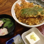 そば勢 - 今日のランチ「天丼」吸物・おしんこ・冷やっこ付（８５０円）２０１３年８月