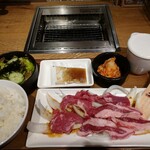 Yakiniku Like Kamata Nishiguchi Ten - スプリングラムセット［ごはん・スープ・キムチ・玉ねぎ付き］・ミニチョレギサラダ