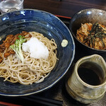 Nihachi Soba Mataroku - ぶっかけ　なめこ蕎麦800円、舞茸ごはん200円