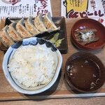 Nikujiru Gyoza no Dandadan Motomachi Ten - 