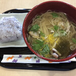 これカフェ - 縄文むすび　100円　縄文ラーメン　300円