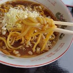 Michi no Eki Niji no Ko - 麺は結構太め。ツルツルです。