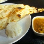 Indian Restaurant Shama - 野菜カレー+ナン+ライス