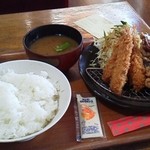 アンダンテ - エビフライと唐揚げのランチ