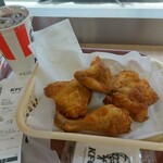 Kentucky Fried Chicken Nishinomiya Kitaguchi Ten - 鶏✕4の創業記念パック