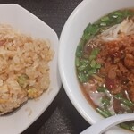 Kinpuku - 台湾ラーメン+チャーハン　770円