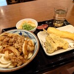 丸亀製麺 - ★鬼おろし肉ぶっかけ 790円(税込)。
トッピング天ぷら 
★いか 160円(税込)。
★アジ 160円(税込)。