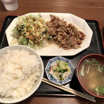 Shokusai Kukan Sakuranbo - 名物定食！じゃんじゃん定食（850円）