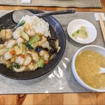 チャイニーズダイニング リャンパオ - 海鮮烩飯(ハイセンハイハン)¥1,300