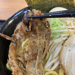 マルキン本舗 - 特製マルキン味噌ラーメン 炙り豚バラ肉