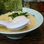 Yokohama Iekei Ramen Konshinya Osaka Takatsuki Ten - ラーメン780円