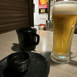 Shinshu Soba Tori Private rooms Izakaya Hachibee Tamachi Honten - お通しとビール