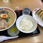 Aji-Q - コク旨とんこつ定食　1110円