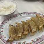 Gyoza no Osho Nigata Omi Ten - ごはん（中）と餃子