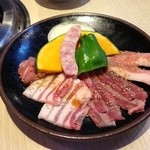 焼肉 さんあい   - サービスランチのお肉