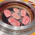 焼肉 きんぐ - 