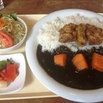 Paper Moon - 大村あま辛黒カレー（800円）