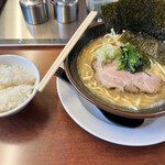 Yokohama Iekei Ramen Yukimura Ya - 