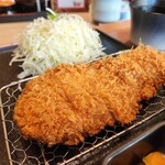 Tonkatsu Tadumura Daimaru Sapporo Ten - 霧島黒豚のロースかつです。