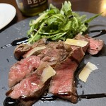 211406431 - 牛特上ミスジと薩摩牛サーロインの2種のタリアータ　どちらのお肉も美味し〜い！