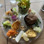 カタツムリ ラボ - 佐野産野菜を中心としたプレート✨