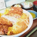 やよい食堂 - カツ丼(￥900)。ご飯多くてボリューム満載！