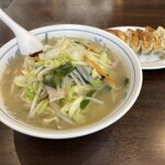 Ashikaga Taiho Ekimae Ten - タンメン。細麺でした。