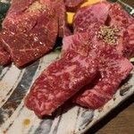 Kuroge Wagyu Yakiniku to Honkaku Motsu-nabe Sanju - 