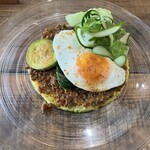 カタツムリ ラボ - 佐野産野菜をふんだんに使ったカレー✨