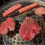 Yakiniku Horumon Ushi no Koku - 