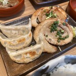 Nikujiru Gyoza no Dandadan Motomachi Ten - 