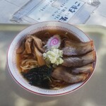 海の家サンビーチ 海王  - チャーシュー麺(1100円)