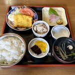 山本屋食堂 - 