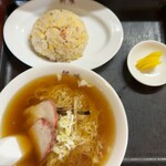 中華料理 供味 - 料理写真:半チャンラーメン