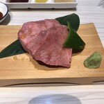 にくまつ 佐賀牛焼肉 - 厚切りタン