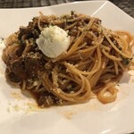 TRATTORIA Mare - 料理写真:国産牛のボロネーゼ 水牛モッツァレラのせ¥1,430-（大盛+¥220-）