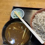 Soba Dokoro Ichibaku Kicchoan - カレー、蕎麦、ネギ