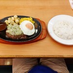 Saizeriya Mega Don Kihote Uny Sawara Higashi Ten - ディアボラ風ハンバーグ 500円、ライス 150円 ♪