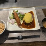 ステーキハウス 牛の松阪 - 大海老フライとハンバーグ 200g